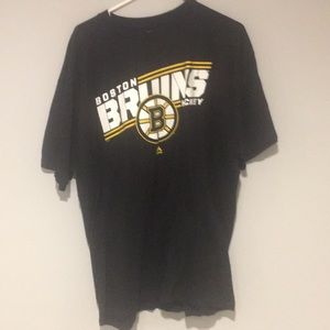 Boston Bruins tee